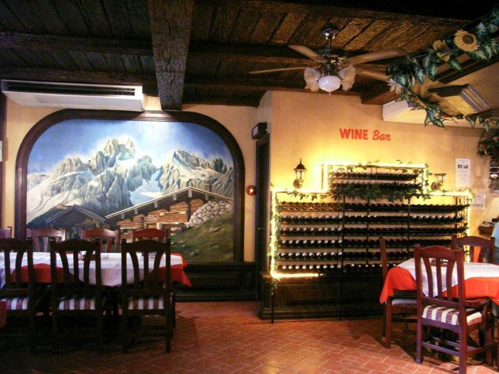 Swiss Chalet Angeles Exterior photo